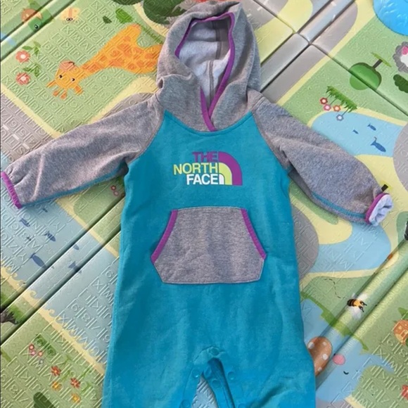 North face one piece sweatsuit - Picture 1 of 3